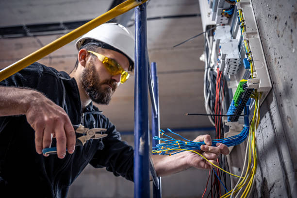 Best Emergency Electrical Repair  in South Apopka, FL